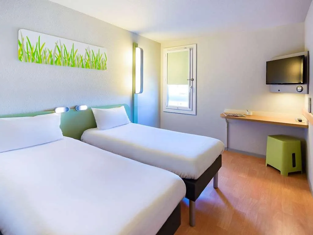 Ibis Budget Bollene Hotel 2*,