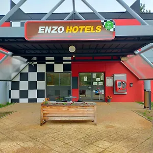 https://hotelf1-clermont-ferrand-issoire-coudes.hotels-rhonealpes.com